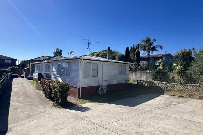 Photo of property in 307 Albany Highway, Rosedale, Auckland, 0632