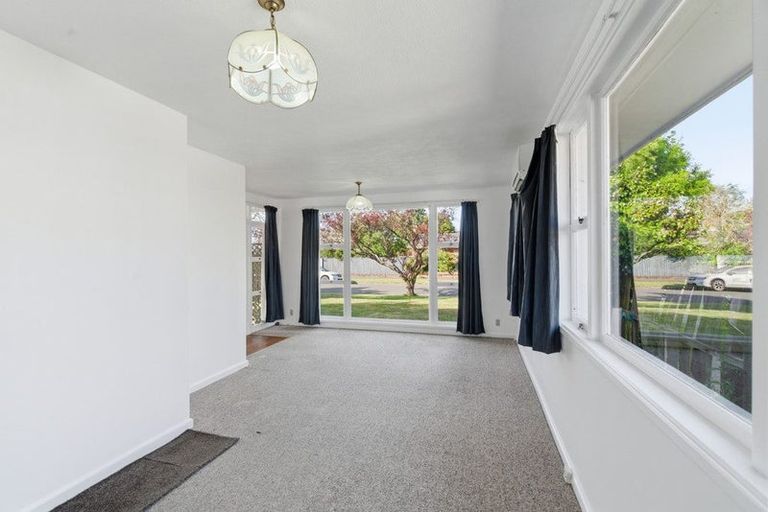 Photo of property in 15 Arlington Street, Burnside, Christchurch, 8053