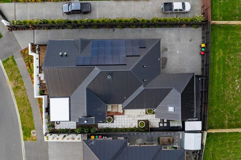 Photo of property in 34 Evelyn Crescent, Marshland, Christchurch, 8083