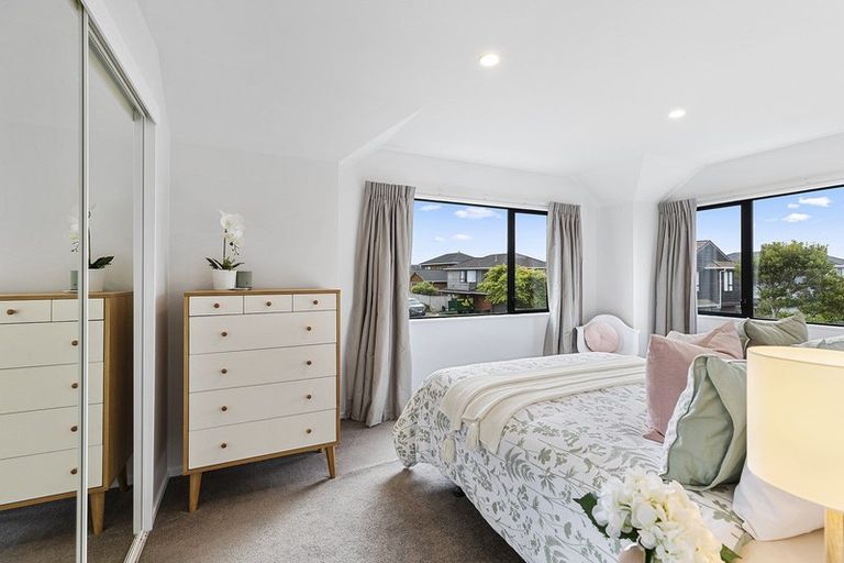 Photo of property in 5 Shastri Terrace, Khandallah, Wellington, 6035