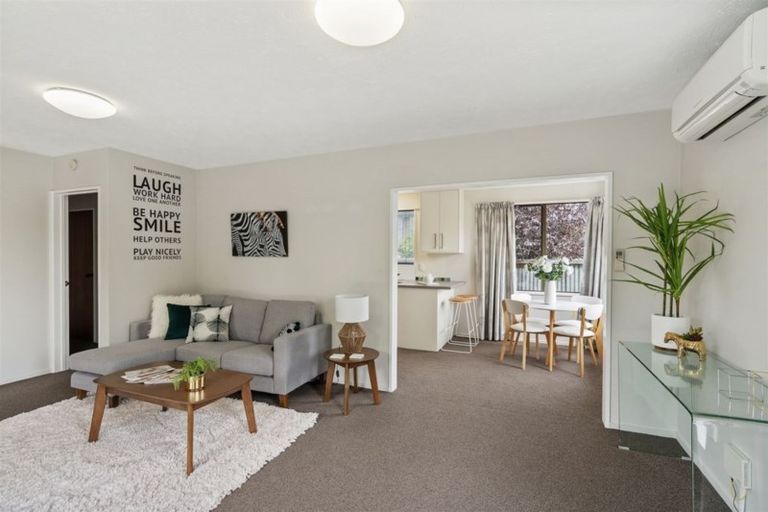 Photo of property in 11 Manor Place, Bryndwr, Christchurch, 8053