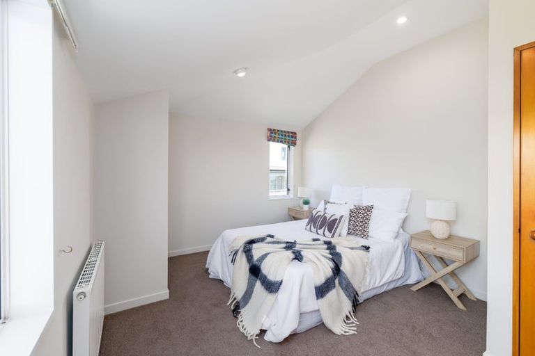 Photo of property in 12 Belleview Terrace, Mount Pleasant, Christchurch, 8081