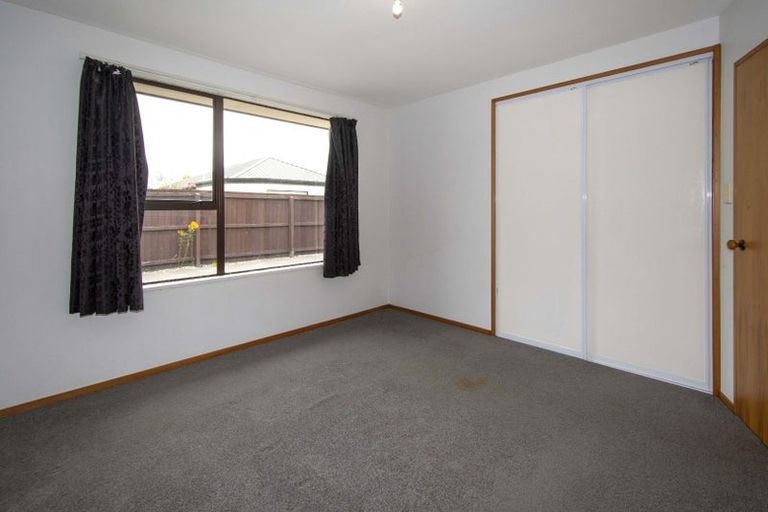 Photo of property in 1/46 Shannon Place, Belfast, Christchurch, 8051