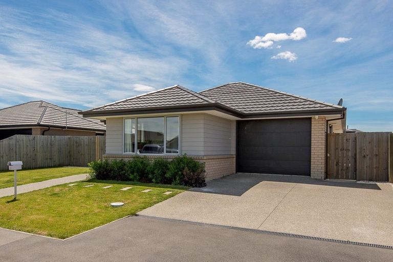 Photo of property in 33 Flint Road, Rolleston, 7614