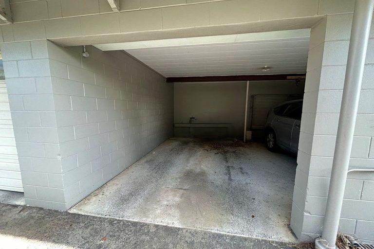 Photo of property in 5/4 Ashby Place, Pukekohe, 2120