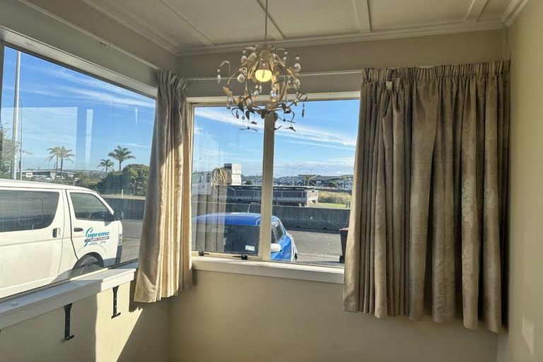 Photo of property in 36 Pukeko Place, Westshore, Napier, 4110