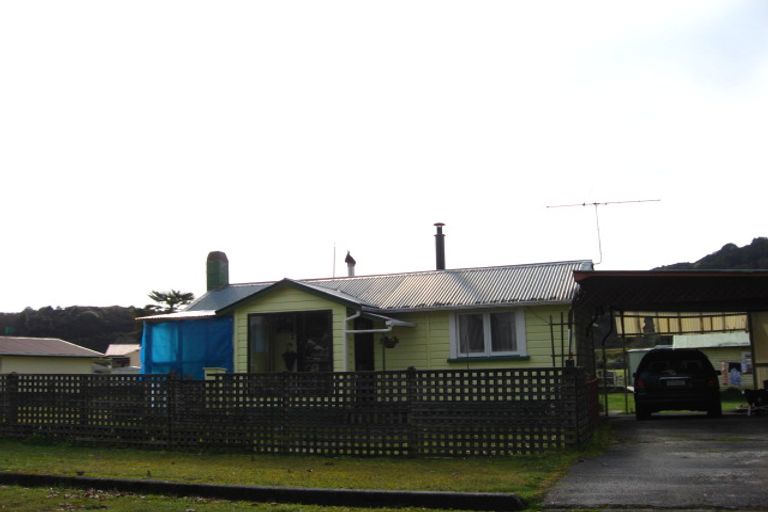 Photo of property in 13 Main Street, Reefton, 7830