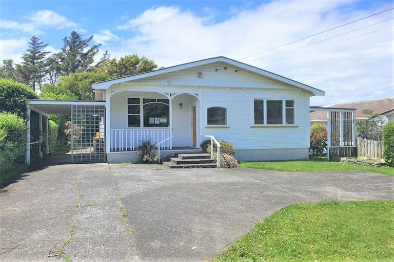 Photo of property in 67 Clifford Road, Johnsonville, Wellington, 6037