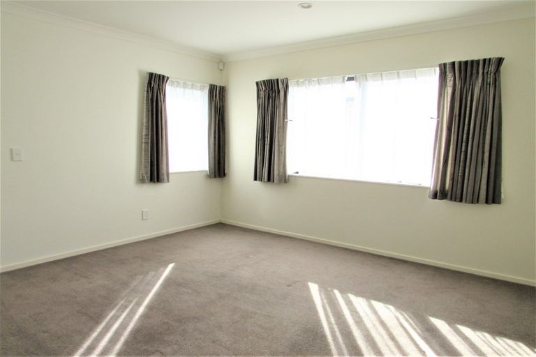 Photo of property in 69a Amesbury Drive, Churton Park, Wellington, 6037