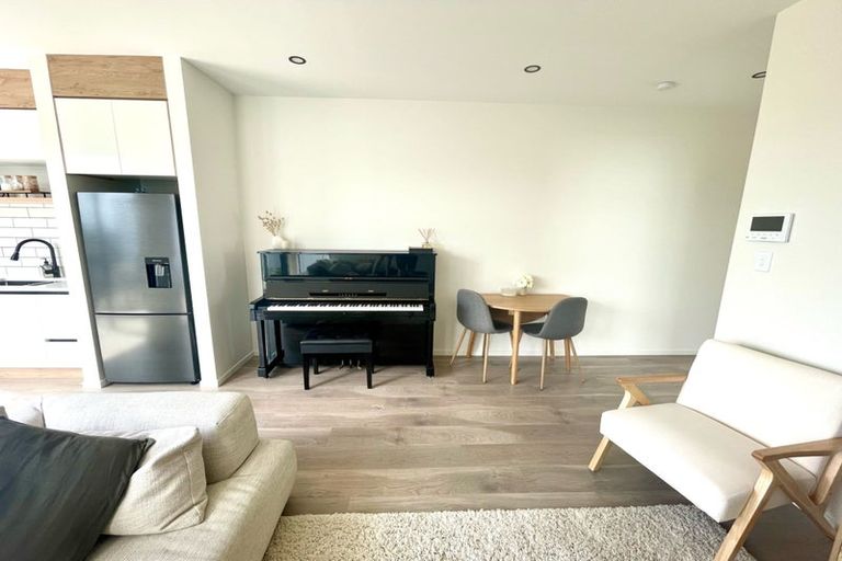 Photo of property in 5 Morus Road, Massey, Auckland, 0614