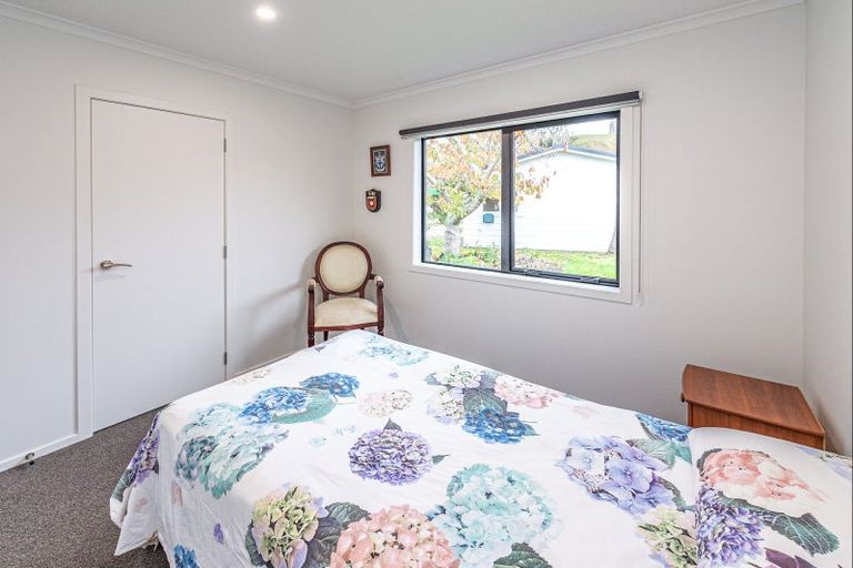 Photo of property in 3 Photinia Place, Aramoho, Whanganui, 4500