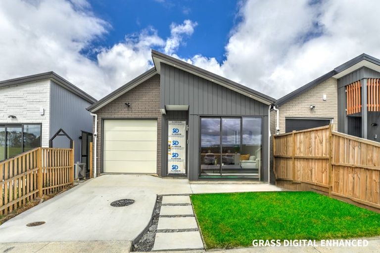 Photo of property in 61 Puwha Street, Massey, Auckland, 0614