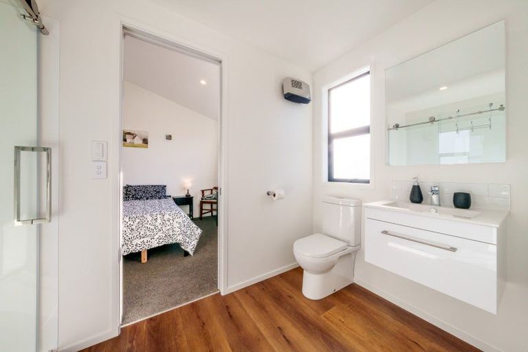 Photo of property in 9 Mcneil Crescent, Wanaka, 9305