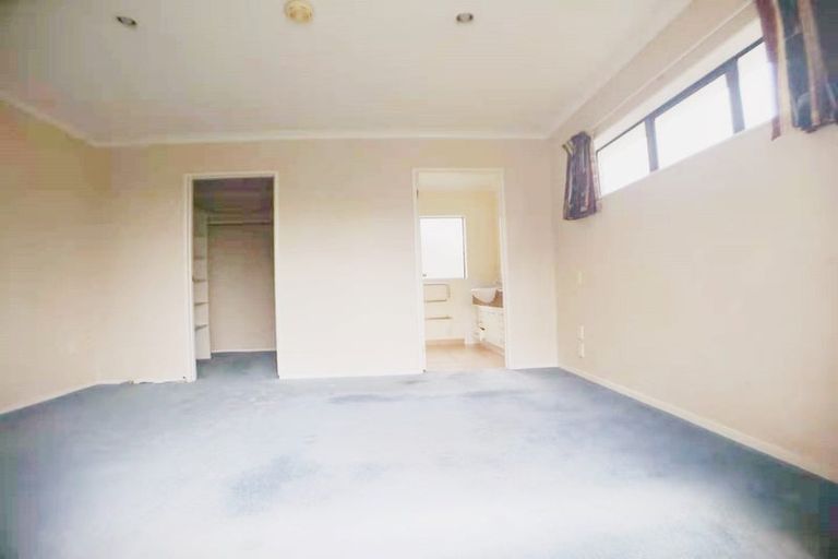 Photo of property in 11 Carlingford Drive, East Tamaki, Auckland, 2016