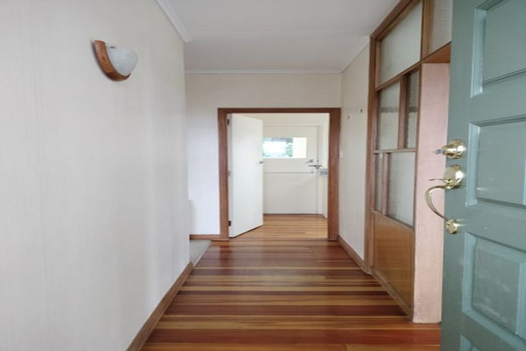 Photo of property in 57 Bedford Street, Northland, Wellington, 6012