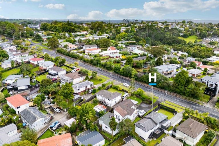 Photo of property in 55 Triangle Road, Massey, Auckland, 0614