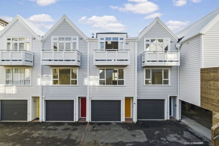 Photo of property in Pirie Street Townhouses, 19/35u Pirie Street, Mount Victoria, Wellington, 6011