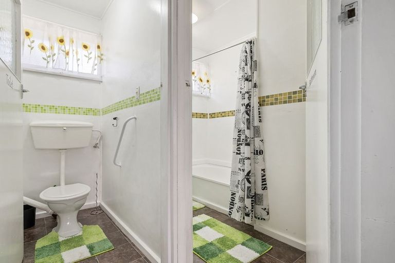 Photo of property in 1/19 Swanns Road, Richmond, Christchurch, 8013