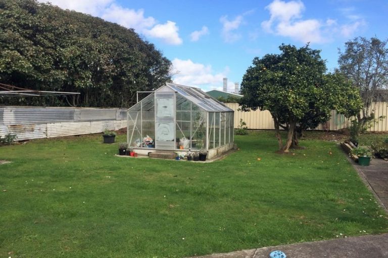 Photo of property in 24 Liverpool Street, Levin, 5510