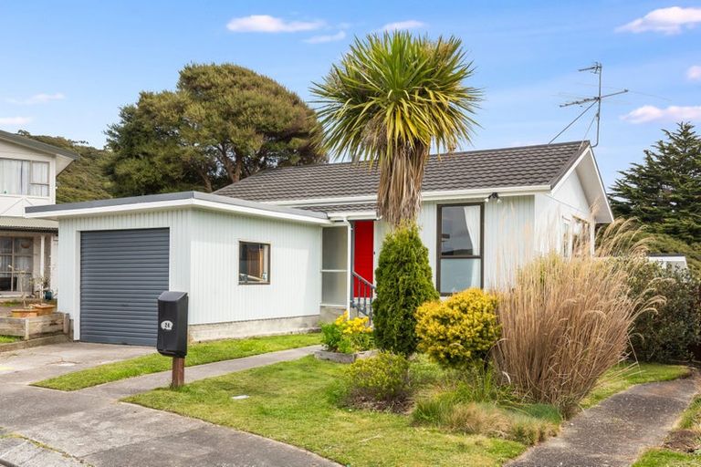 Photo of property in 24 The Sounding, Whitby, Porirua, 5024