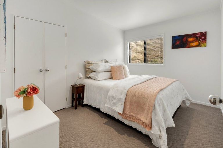 Photo of property in 17 Hayley Lane, East Tamaki Heights, Auckland, 2016