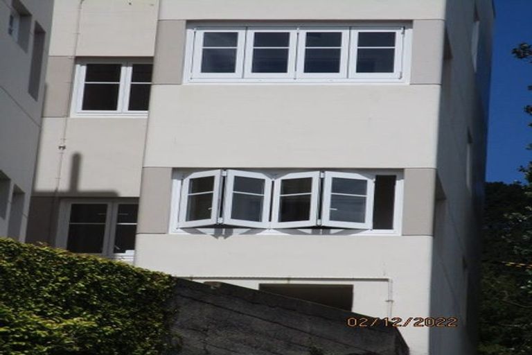 Photo of property in 1u4 Earls Terrace, Mount Victoria, Wellington, 6011