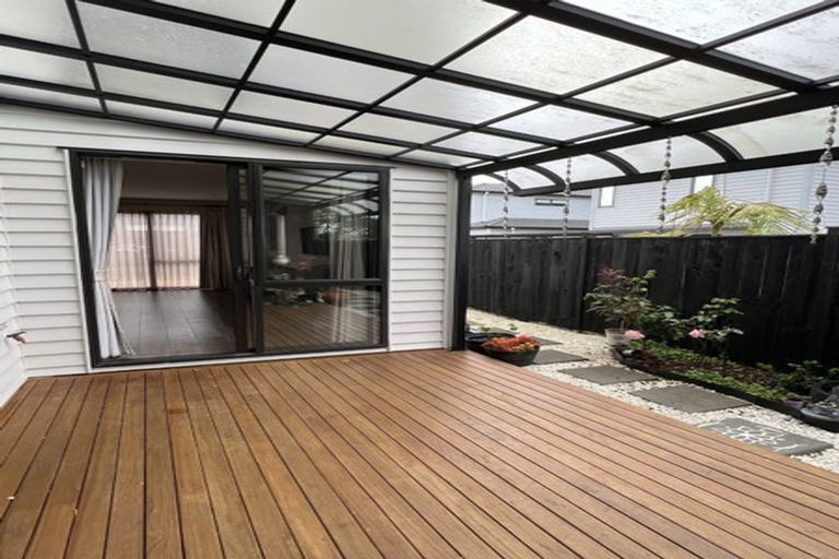 Photo of property in 10 Fjord Way, Karaka, Papakura, 2113