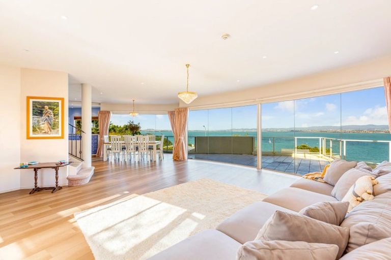 Photo of property in 9 Brigantine Drive, Beach Haven, Auckland, 0626