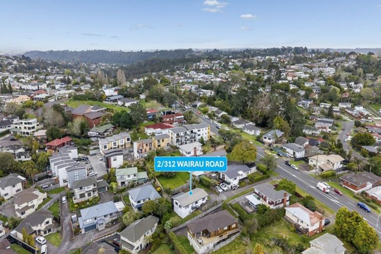 Photo of property in 2/312 Wairau Road, Glenfield, Auckland, 0629