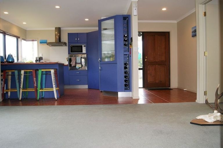 Photo of property in 76 Osprey Drive, Welcome Bay, Tauranga, 3112