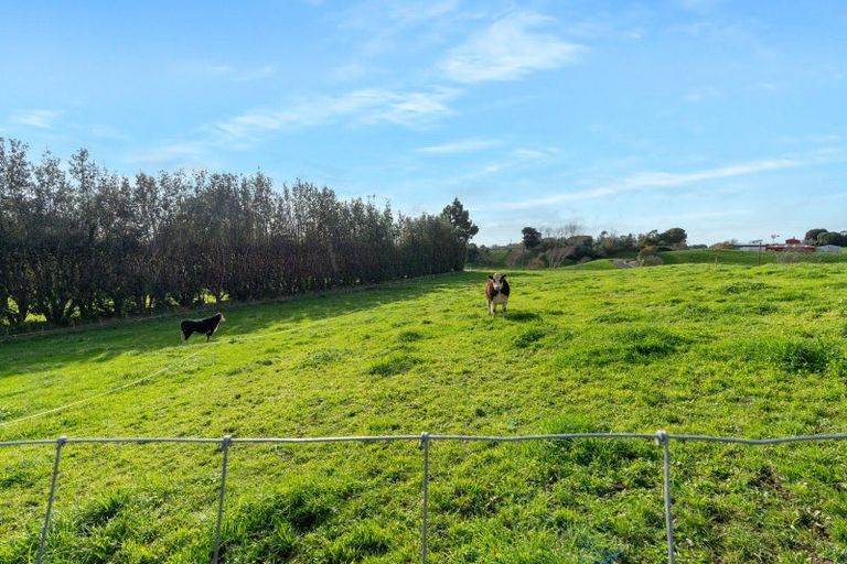 Photo of property in 101 Forest Lakes Road, Otaki, 5583