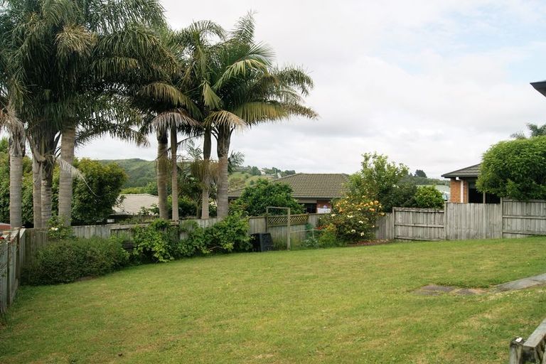 Photo of property in 76 Osprey Drive, Welcome Bay, Tauranga, 3112