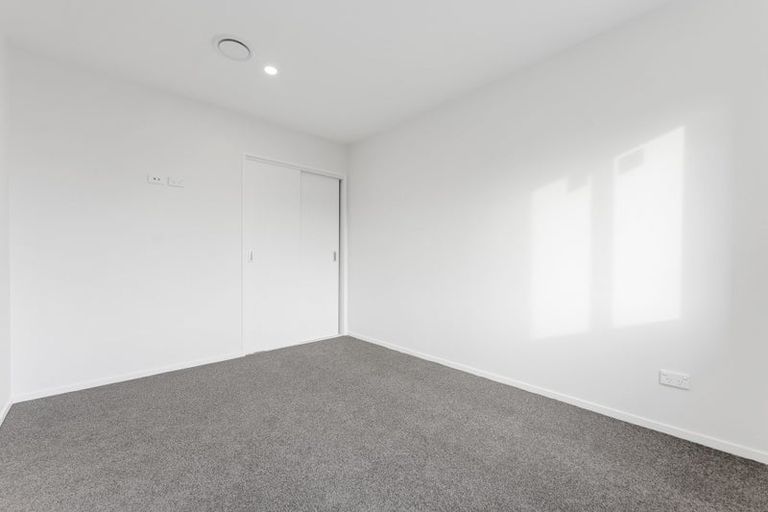 Photo of property in 2/97 Great South Road, Manurewa, Auckland, 2102