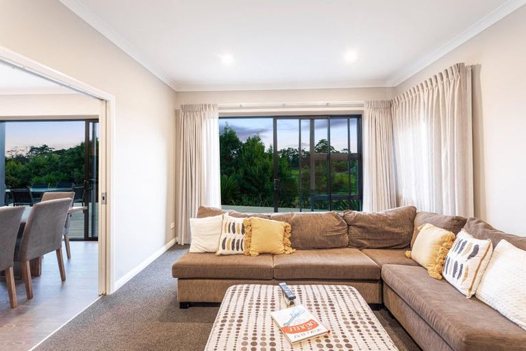 Photo of property in 42 Leebank Crescent, Riverhead, 0820