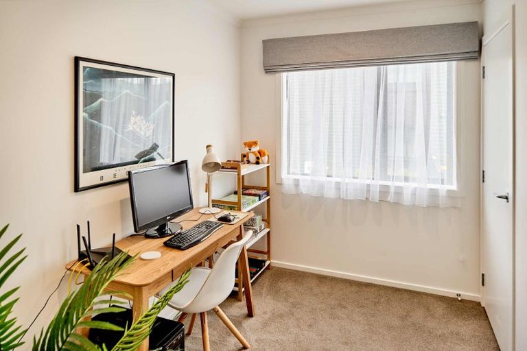 Photo of property in 6 Holystone Road, Whitby, Porirua, 5024