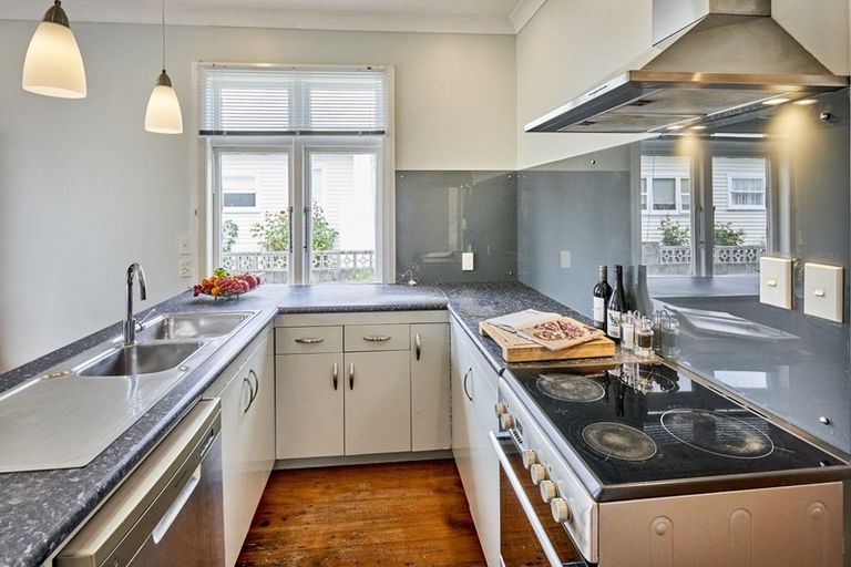 Photo of property in 19 Norton Park Avenue, Fairfield, Lower Hutt, 5011