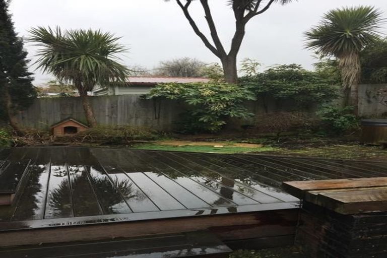 Photo of property in 52 Palatine Terrace, Saint Martins, Christchurch, 8022