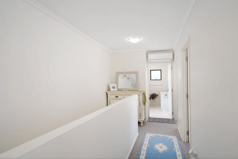 Photo of property in 20 Pyramid Place, Glen Eden, Auckland, 0602