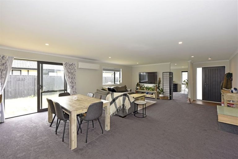 Photo of property in 2 Tara Crescent, Woodend, 7610