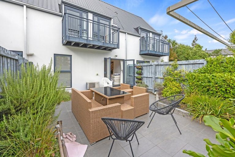 Photo of property in Cornwall Gardens, 8/27 Cornwall Street, St Albans, Christchurch, 8014