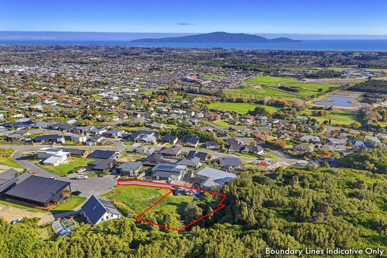 Photo of property in 15 Whio Place, Waikanae, 5036