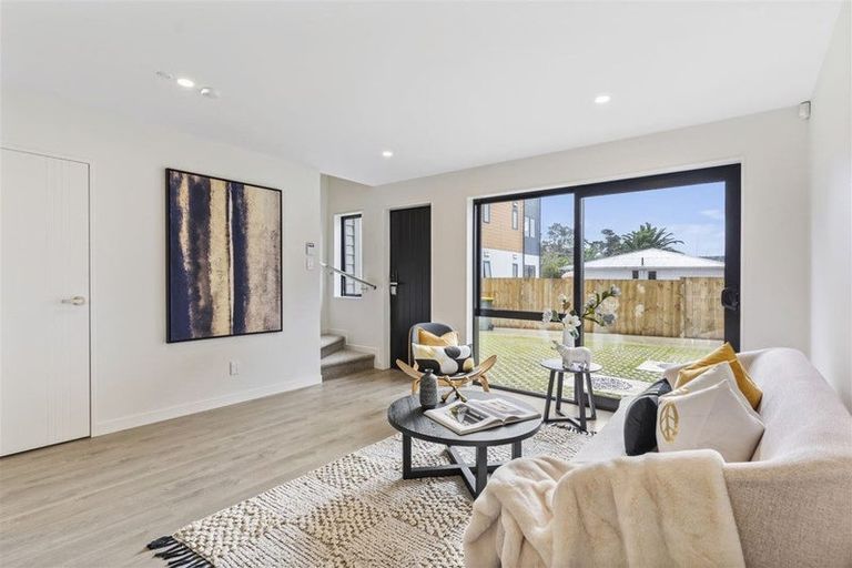 Photo of property in 4/62 Smythe Road, Henderson, Auckland, 0612