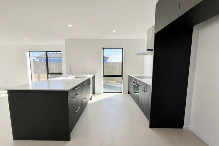 Photo of property in 30 Llew Summers Street, Belfast, 8051