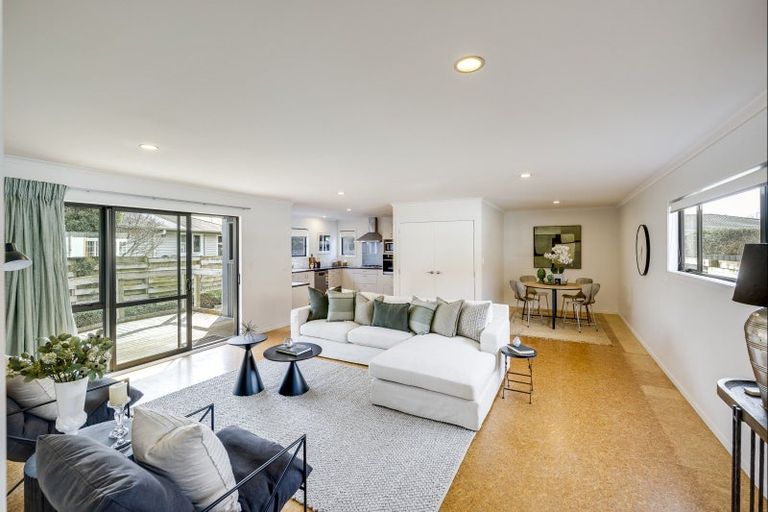 Photo of property in 40 Ferry Road, Clive, 4102