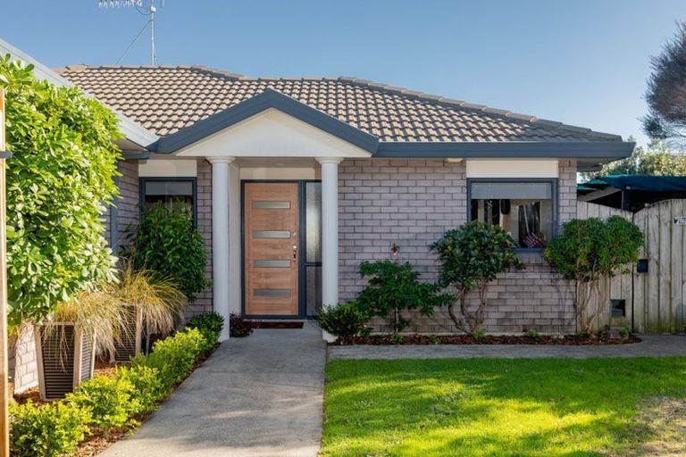 Photo of property in 19 Katerini Grove, Papamoa Beach, Papamoa, 3118