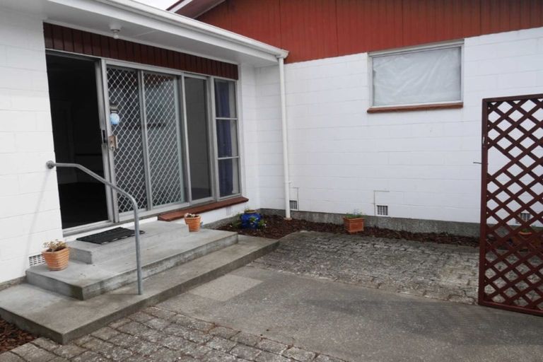 Photo of property in 14 Suffolk Street, Phillipstown, Christchurch, 8011
