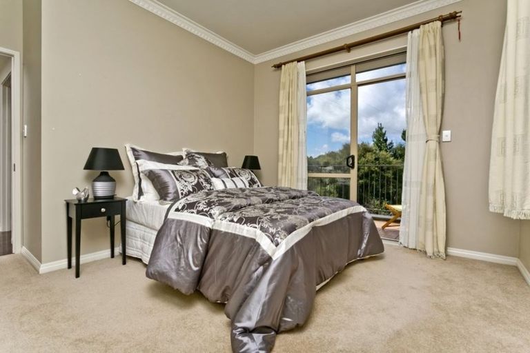 Photo of property in 15 Hobson Heights Road, Lucas Heights, Auckland, 0632