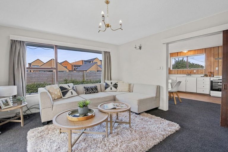 Photo of property in 18 Steadman Road, Broomfield, Christchurch, 8042