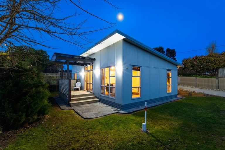 Photo of property in 2a Kokako Road, Otaihanga, Paraparaumu, 5036