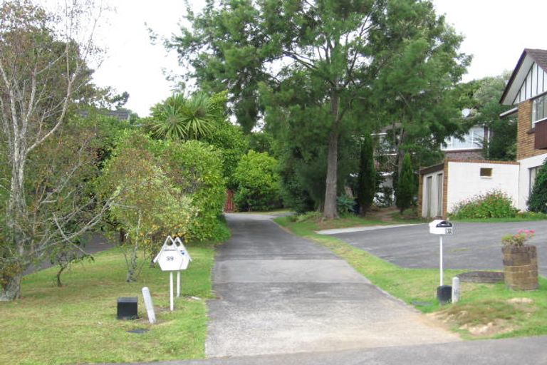 Photo of property in 39 Catalina Crescent, Forrest Hill, Auckland, 0620